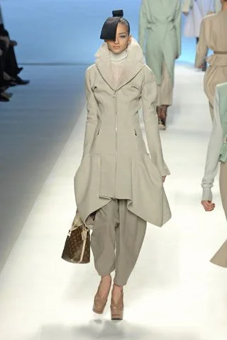 Look 11